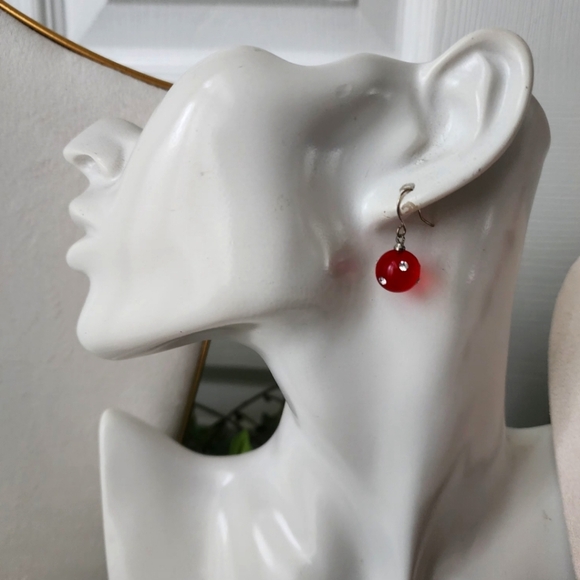 Red Glass Bead Necklace with Earrings Set - Picture 5 of 6